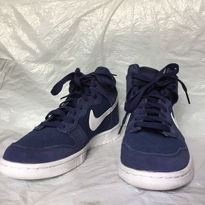 never worn boy high top Nike’s